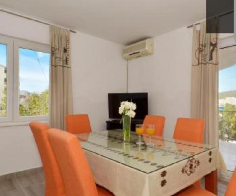Apartman Varga Trogir Exteriör bild
