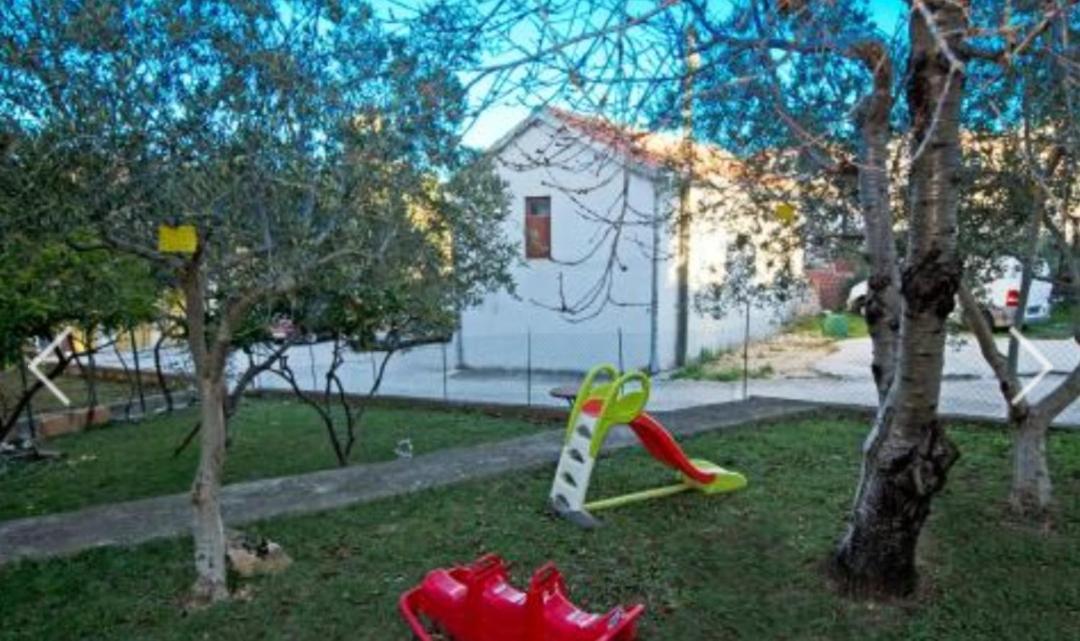 Apartman Varga Trogir Exteriör bild